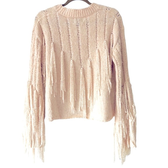 🆕 ANGIE Cream Tassel Super Soft Fringe
Boho Sweater SMALL - Picture 5 of 10